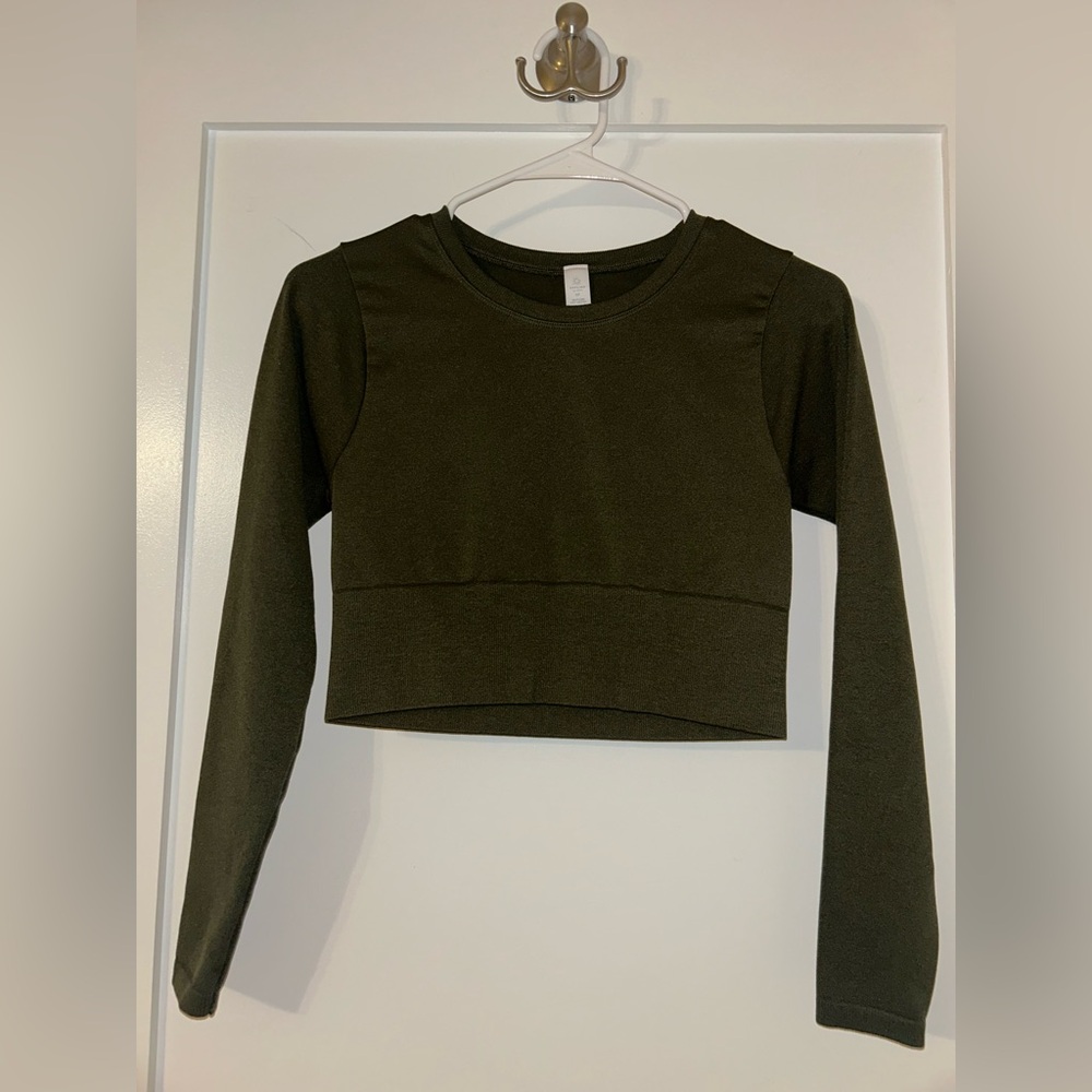 Green Gym Long Sleeve Crop Top